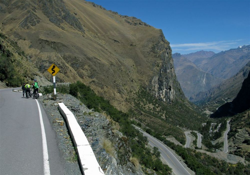 Peru, COMING DOWN THE Malaga Pass