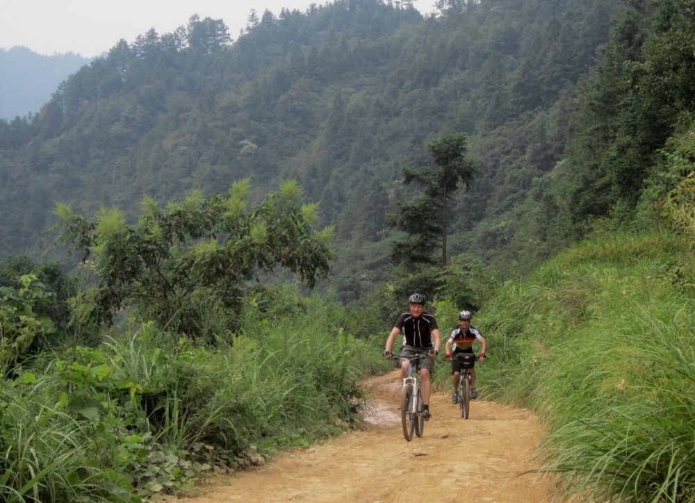 Cycling the back road to Liping , Guizhou