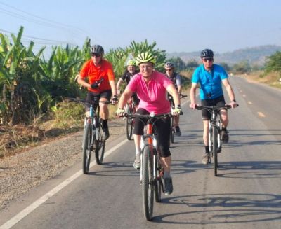 Ruth Murphy Cycling on the  tour with redspokes