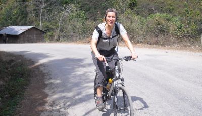 Nina Davis Cycling on the  tour with redspokes