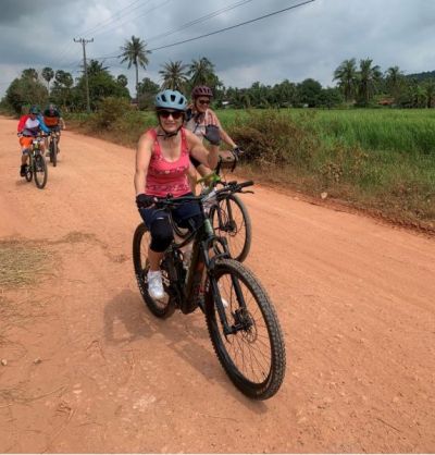 Katalin Archer Cycling on the  tour with redspokes