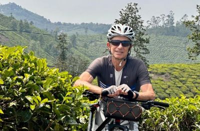Marlon Mcgready Cycling on the  tour with redspokes