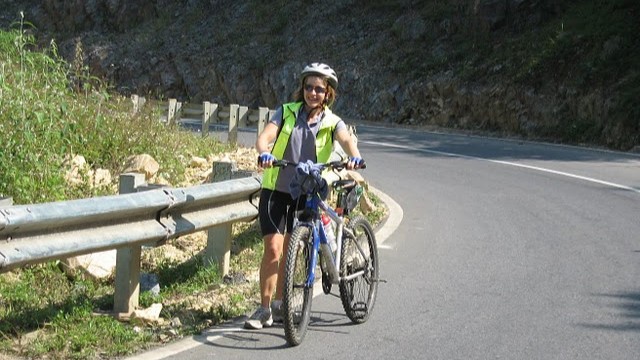 5 star review from Nicola Hardie, Paris, France