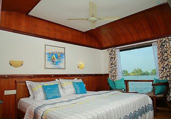 Alleppey houseboat