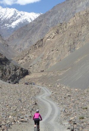 Cycle the Shimshal Descent in Pakistan