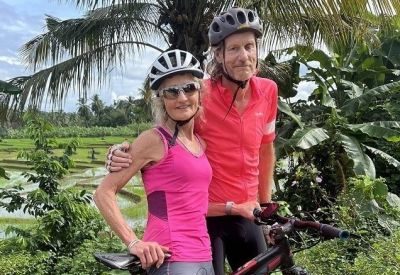 5 star review from Lynne and Andy , Manchester, England, UK