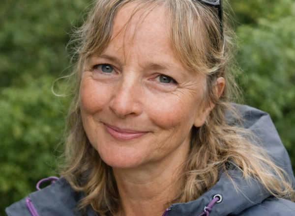 5 star review from Sheila Ashley, Devizes, England, UK