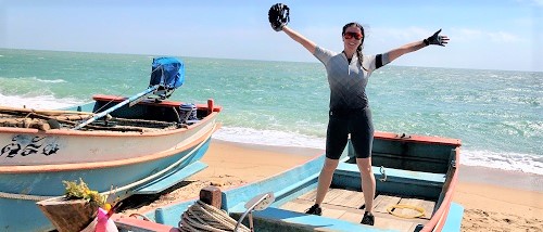 4 star review from Louise Farley, London, UK