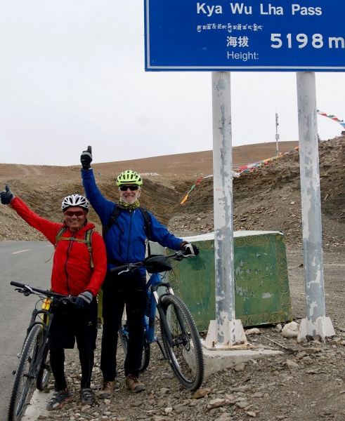 5 star review from Douglas Pulleyblank, Vancouver, Canada