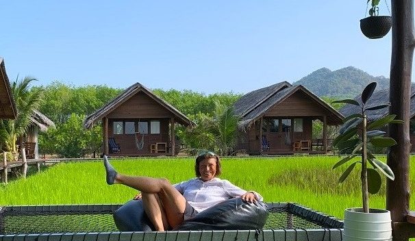 5 star review from Christine Bodmer, Colorado, USA