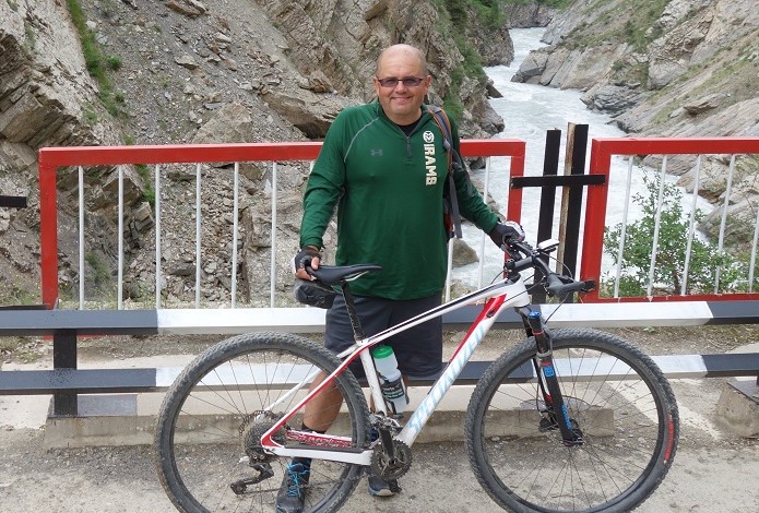 5 star review from Dave Mooney, California, USA