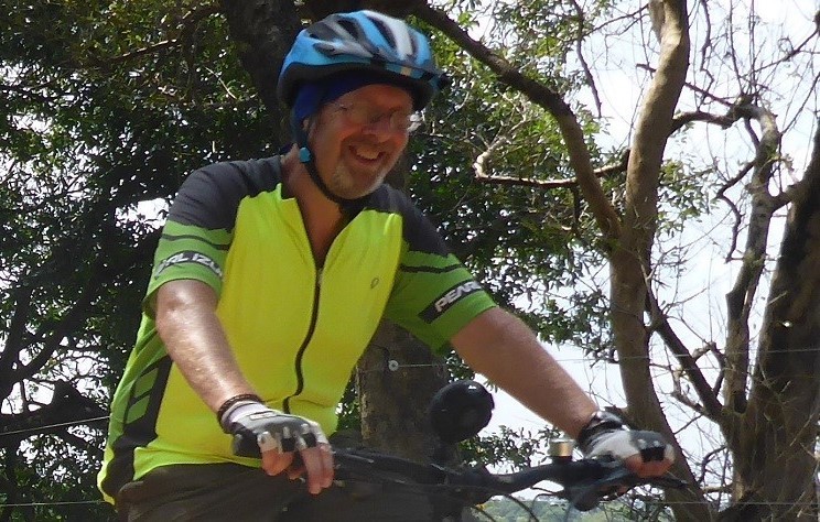 5 star review from Chris Cammidge, Leigh-On-Sea, England, UK